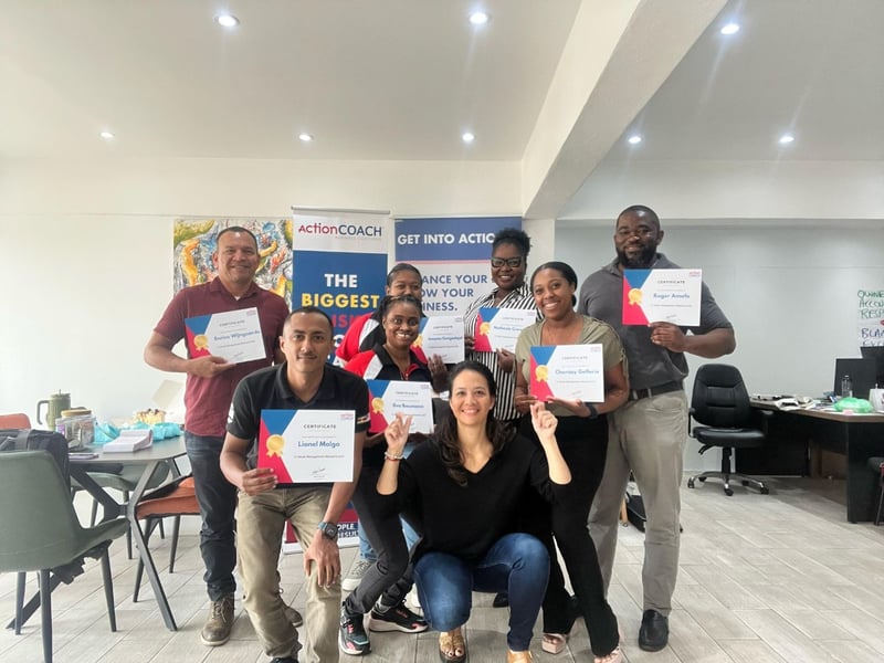 Ondernemers tijdens een training van ActionCOACH Suriname